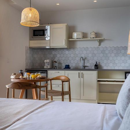 Thea Beachfront Suites In Lourdas Beach Lourdata  Buitenkant foto