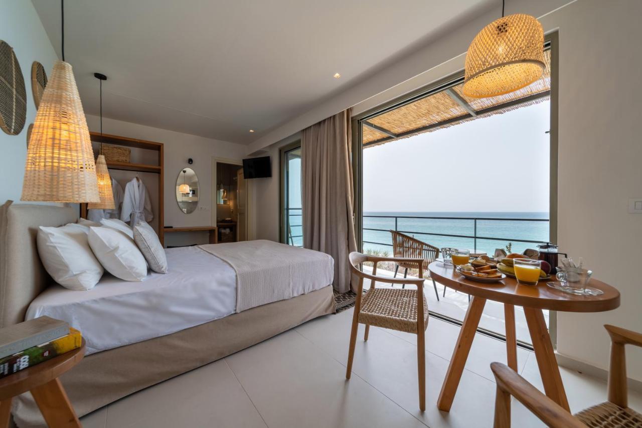 Thea Beachfront Suites In Lourdas Beach Lourdata  Buitenkant foto