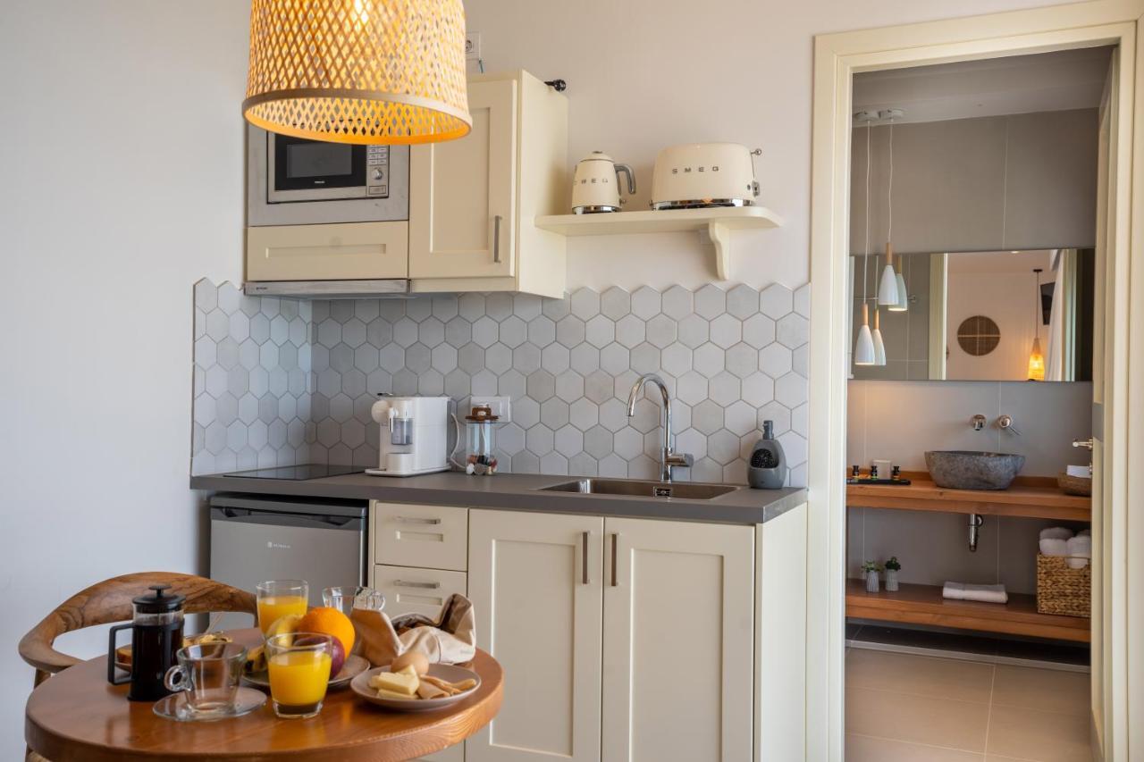 Thea Beachfront Suites In Lourdas Beach Lourdata  Buitenkant foto