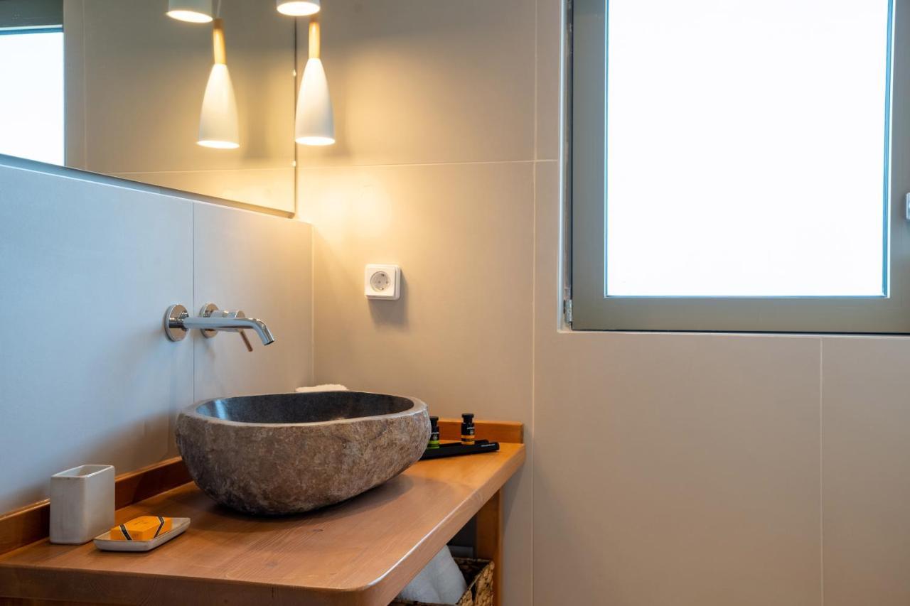 Thea Beachfront Suites In Lourdas Beach Lourdata  Buitenkant foto